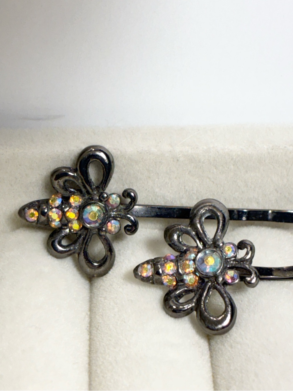 90s Y2K Dragonfly AB Rhinestone Gunmetal Bobby Pins Hair Clips Pair Vintage